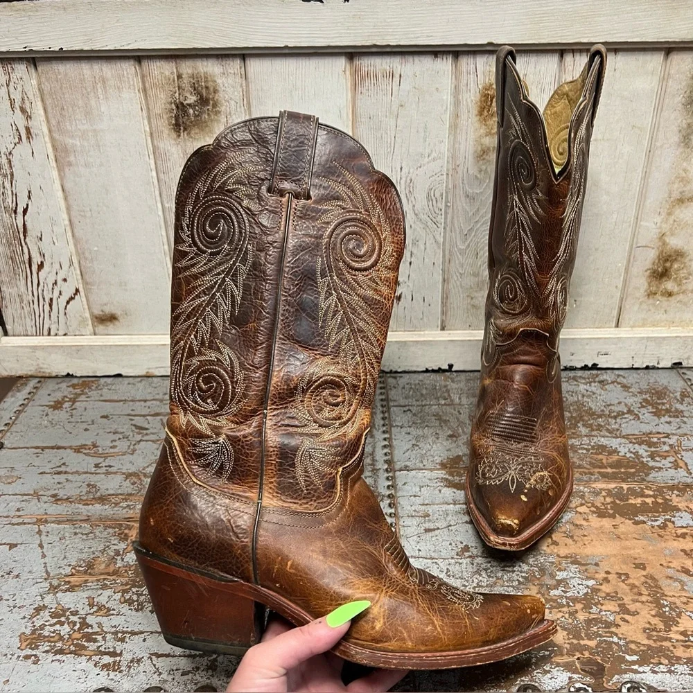 Justin Tan Damiana Boot - Picture 10 of 13